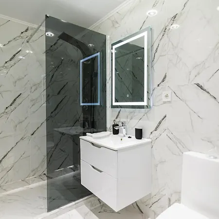 The Royals Downtown *