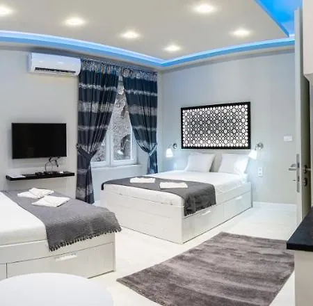 The Royals Downtown *