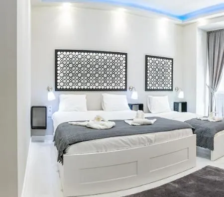 The Royals Downtown *