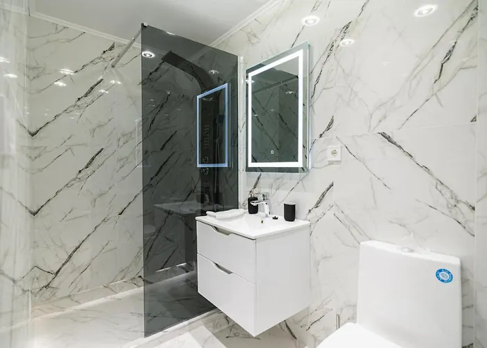 The Royals Downtown *